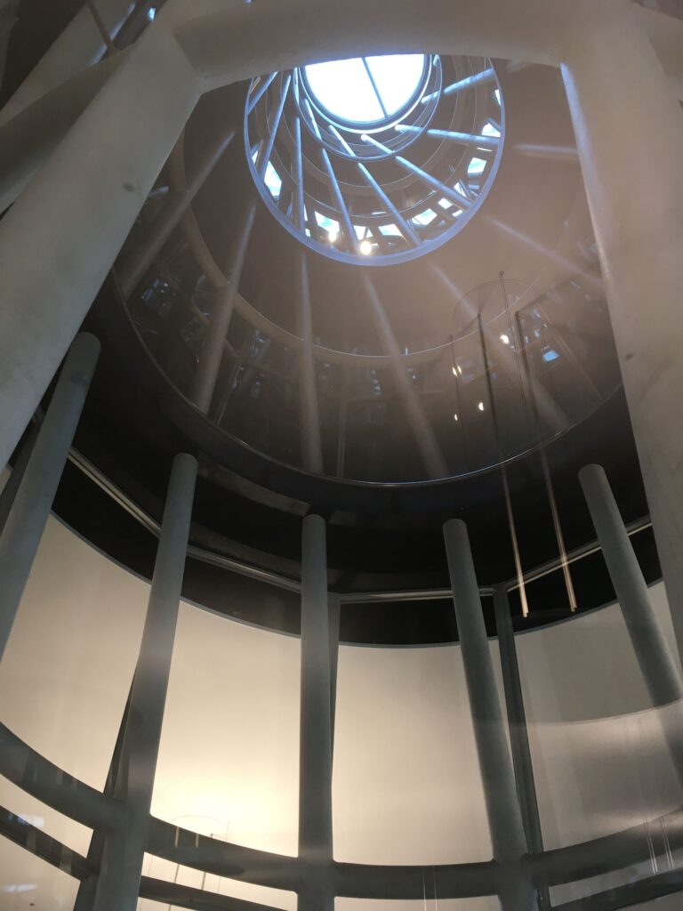 せんだいメディアテーク