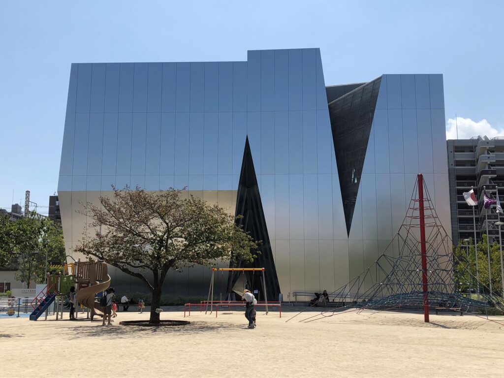 すみだ北斎美術館