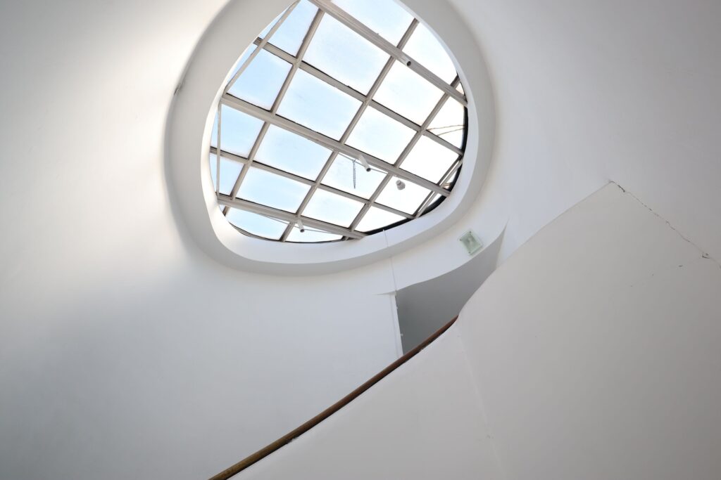 アンスティチュ・フランセ東京　階段