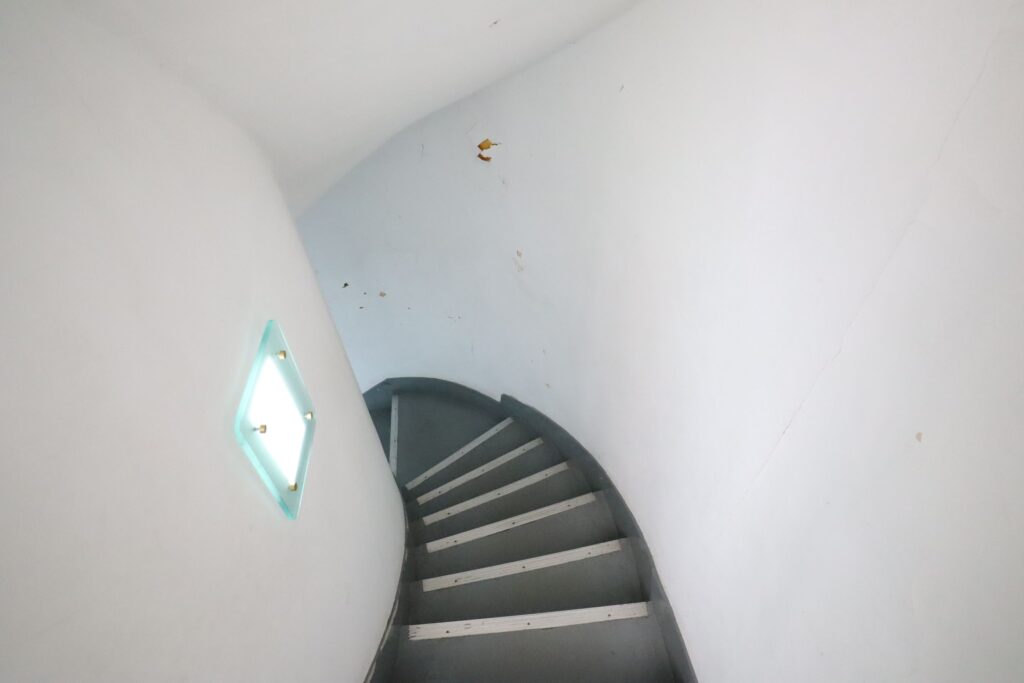 アンスティチュ・フランセ東京　階段