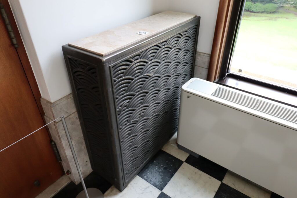 東京都庭園美術館　ベランダ