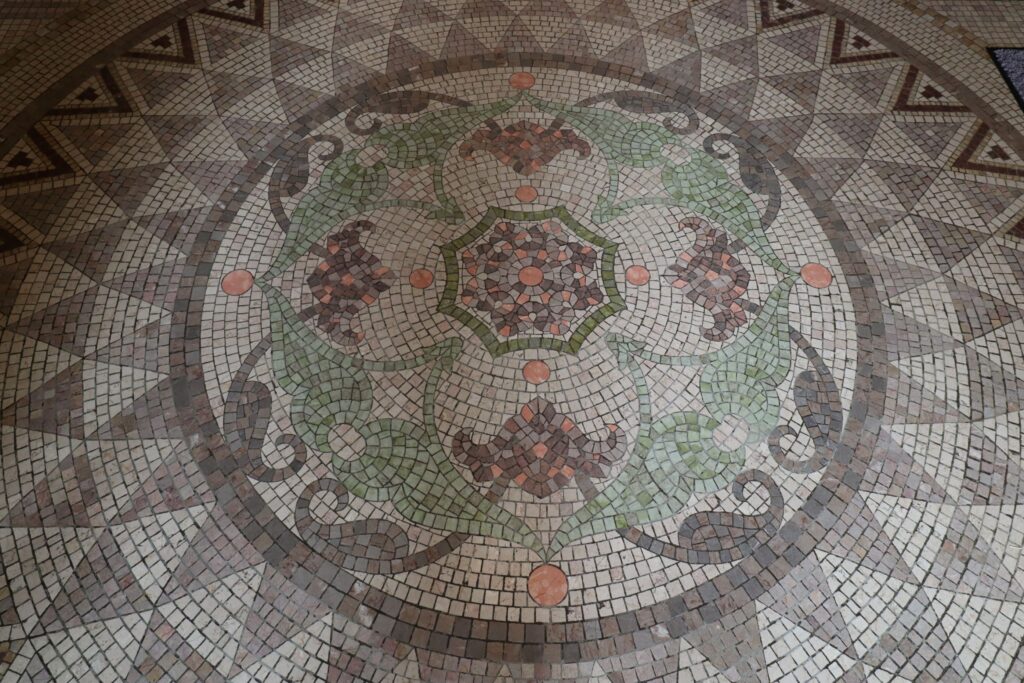 東京都庭園美術館　玄関