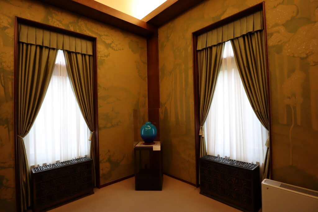 東京都庭園美術館　小客室