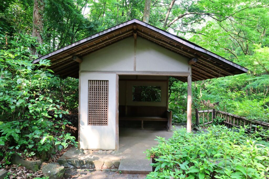 川崎市民プラザの日本庭園
