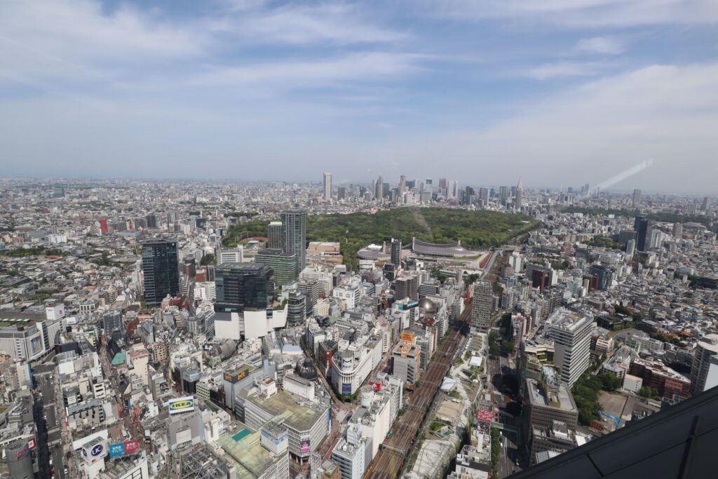 渋谷スクランブルスクエアのSHIBUYA SKYの屋上からの景色